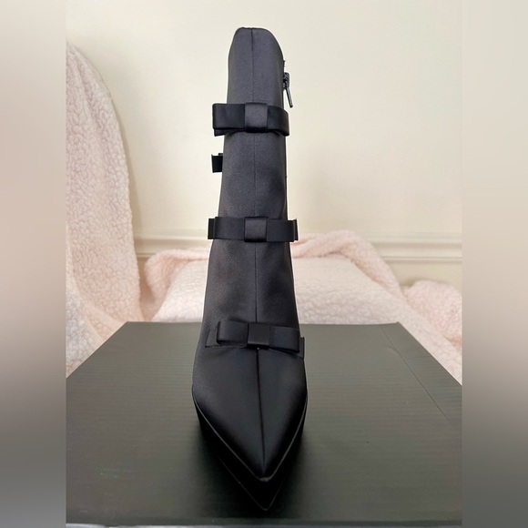 NIB Dolls Kill Widow Mourning Belle Heeled Booties Black Pointed Tow Bow Satin - Picture 4 of 13